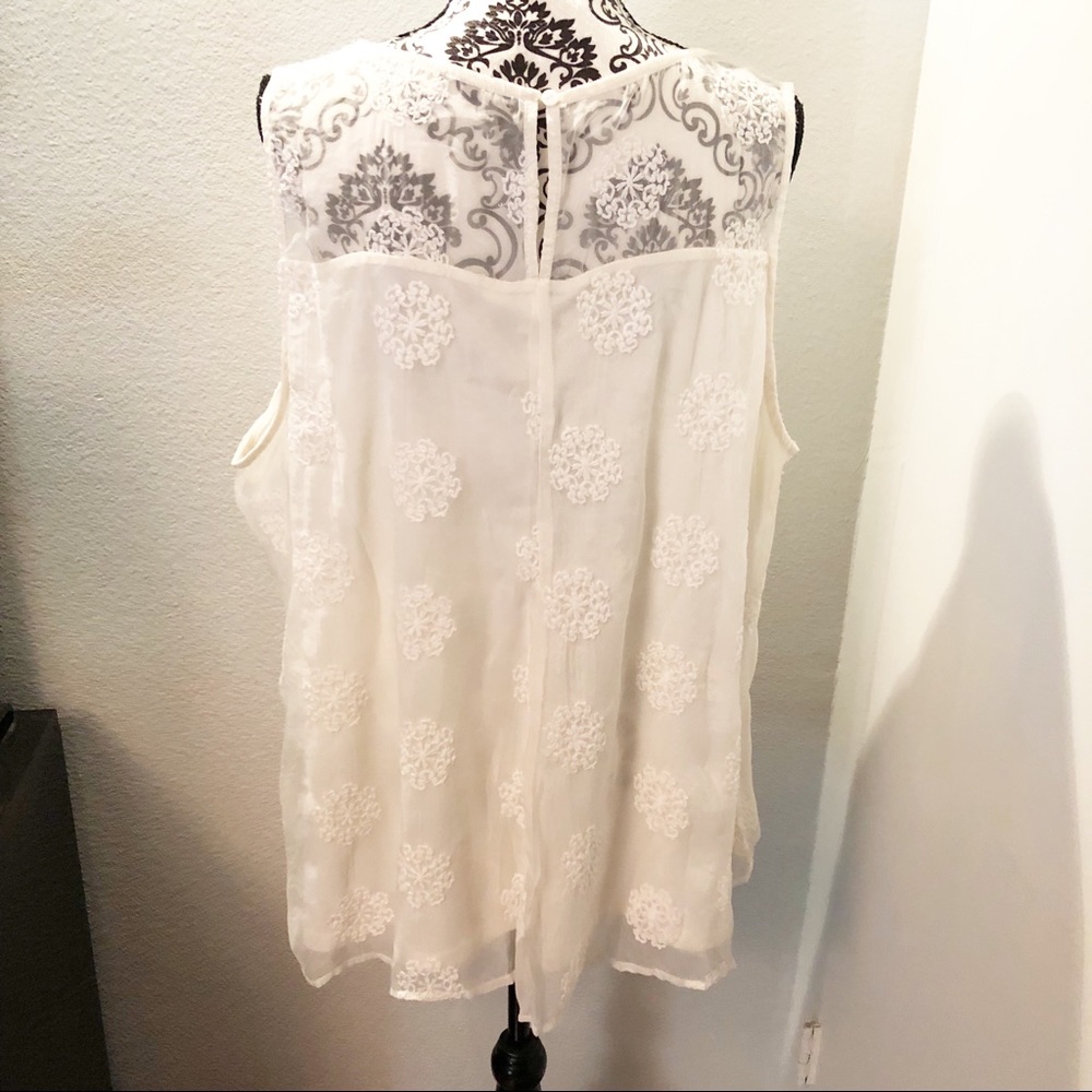Torrid Women Lace and Embroidered Tank NWT - Picture 5 of 6